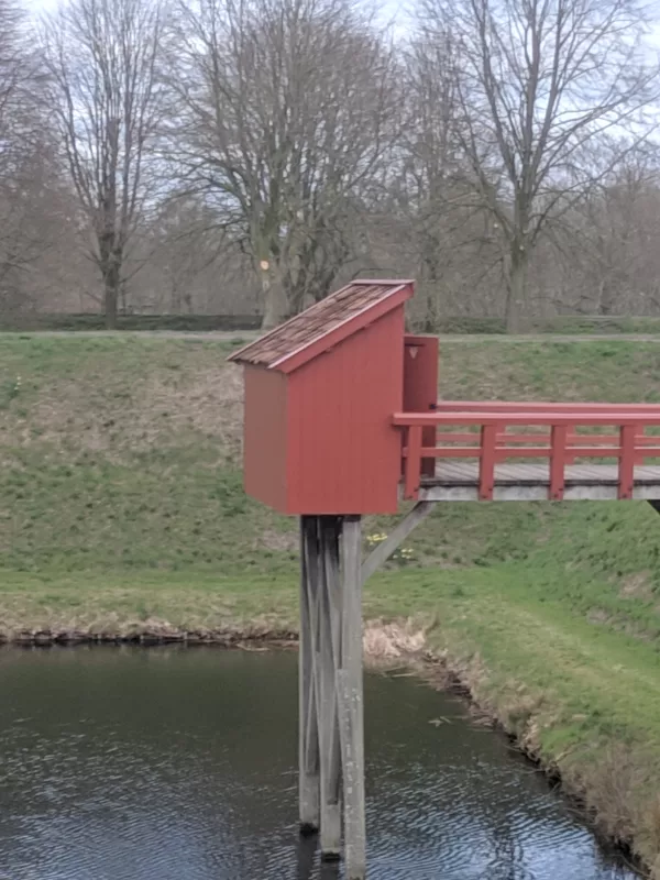 2019 Bourtange Latrine der Festung